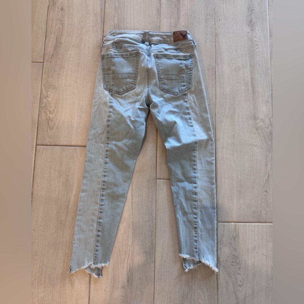 American Eagle - Jegging Crop, size 4 Stylish Light Blue Women's Jeans - Picture 9 of 10